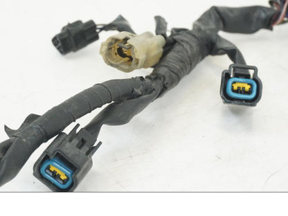 Höger sida på Kabelstam från en Yamaha YZF 1000 R1 -2004 motorcykel.