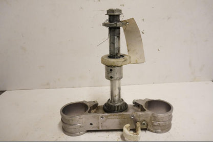 Framsidan på Gaffelkrona från en Gasgas CG 250 -2013 motorcykel.