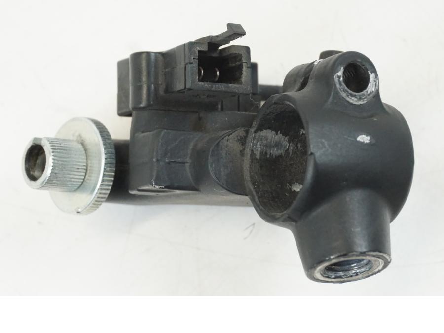 Vänster sida på Kopplingsklo från en Yamaha WR 125 -2011 motorcykel.