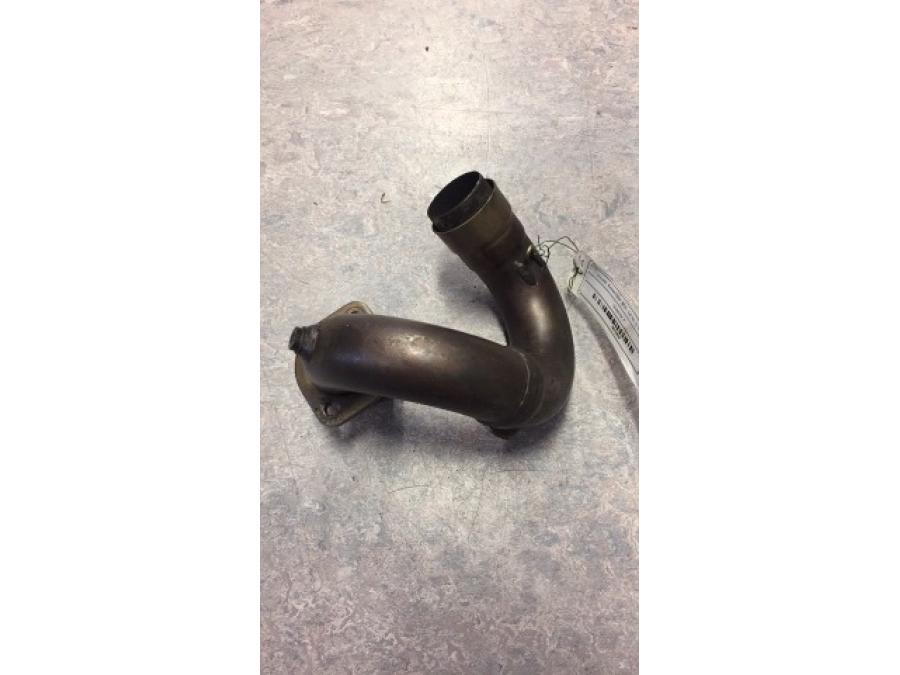 Framsidan på Grenrör från en Ducati Scrambler 800 -2016 motorcykel.