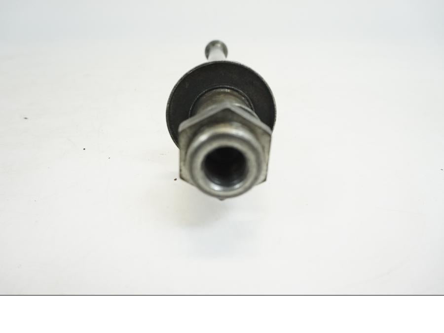 Baksidan på Axel från en Suzuki GSX-R 1100 -1986 motorcykel.