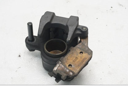 Baksidan på Bromsok från en Suzuki SV 650 -2006 motorcykel.