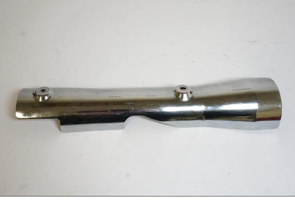 Baksidan på Svingkromskydd från en Suzuki VZ 1600 -2005 motorcykel.