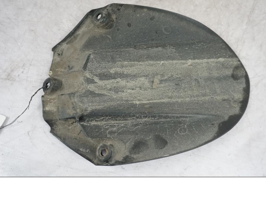 Höger sida på Svingskärm från en Triumph Tiger -2009 motorcykel.