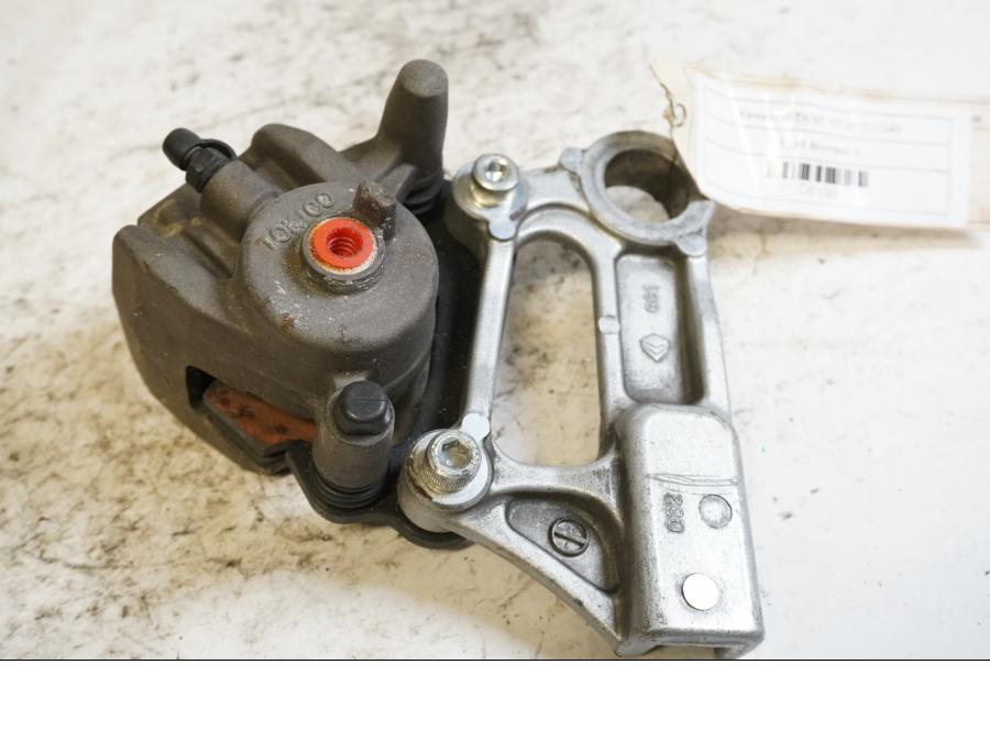 Framsidan på Bromsok från en Kawasaki ZX-6R -1997 motorcykel.