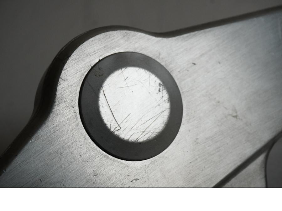 Baksidan på Gaffelkrona från en BMW K 1200 RS -1997 motorcykel.