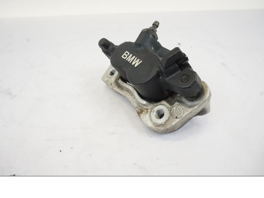 Framsidan på Bromsok från en BMW R 1150 RS -2003 motorcykel.