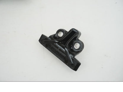 Baksidan på Kamkedja från en KTM 1290 Super Duke R -2021 motorcykel.