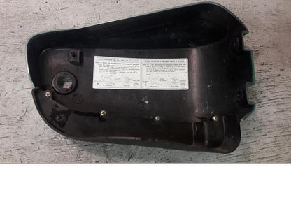 Höger sida på Sidopanel från en Suzuki VZ 1600 -2005 motorcykel.