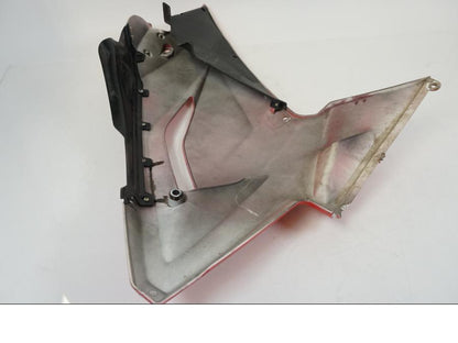 Extrabild2 på Sidkåpa från en Aprilia RS 125 -2008 motorcykel.