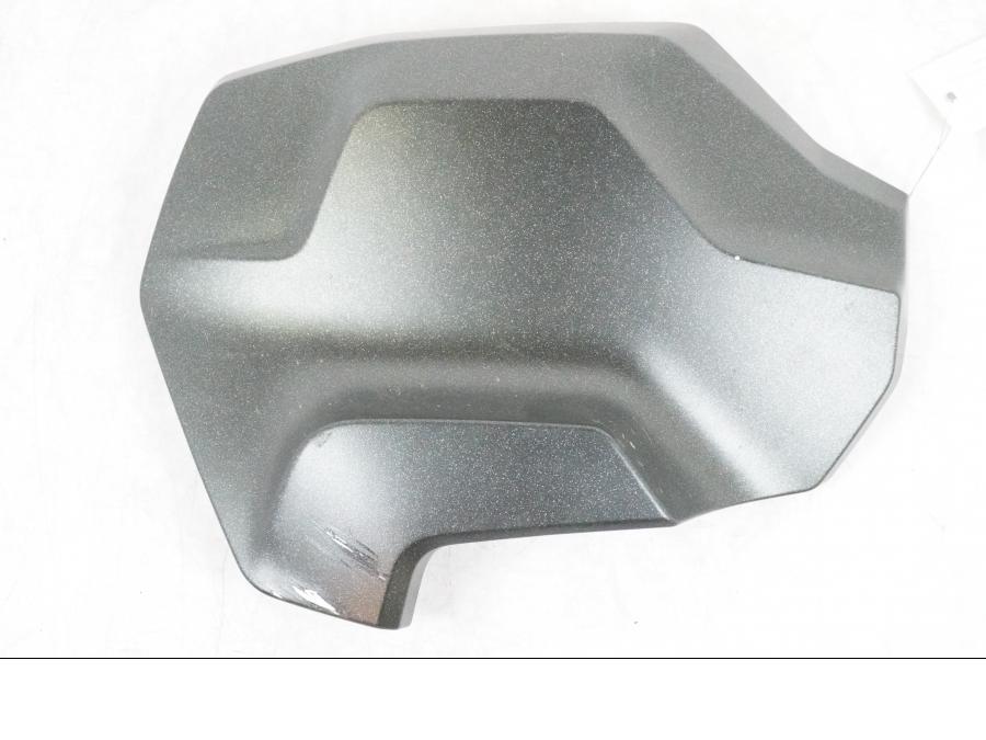 Framsidan på Sidkåpa från en BMW R 1250 GSA -2021 motorcykel.