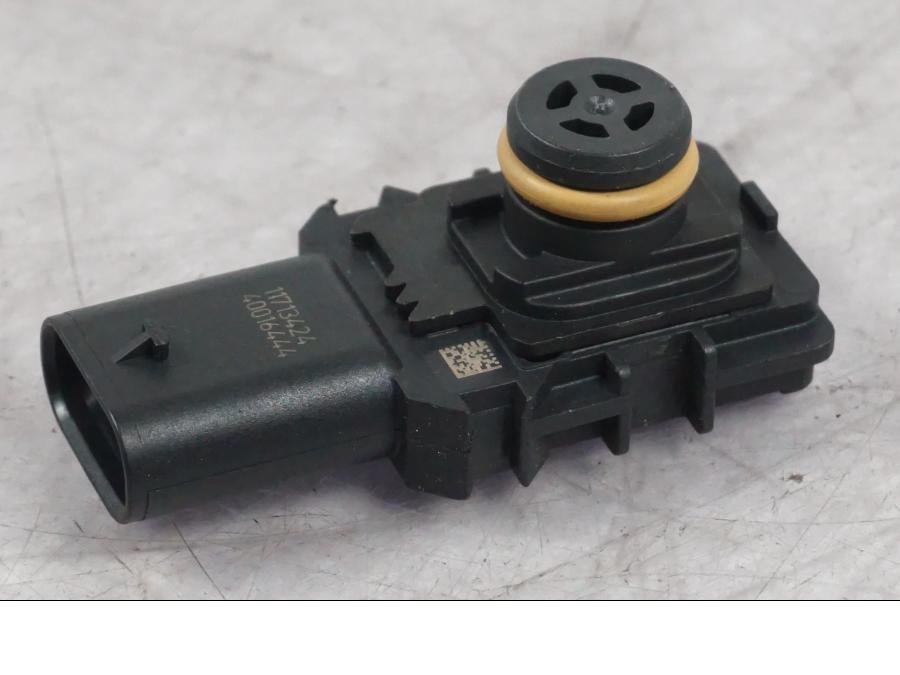 Framsidan på Mapsensor från en Ducati Multistrada V4 -2024 motorcykel.