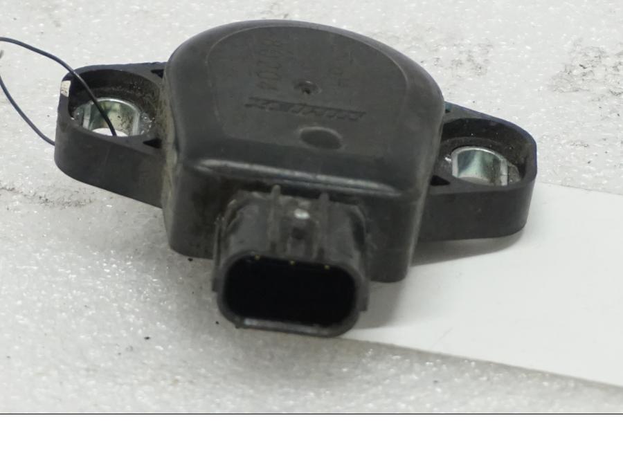 Framsidan på TPS från en Honda XL 1000 V -2008 motorcykel.