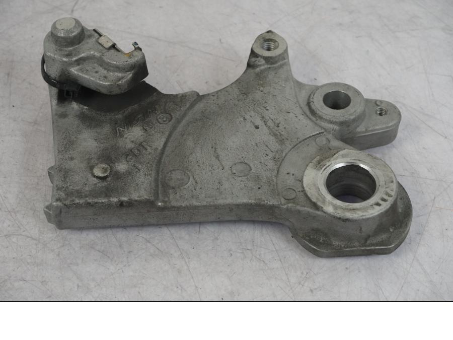 Höger sida på Bromsoksfäste från en Yamaha MT-09 SP -2018 motorcykel.