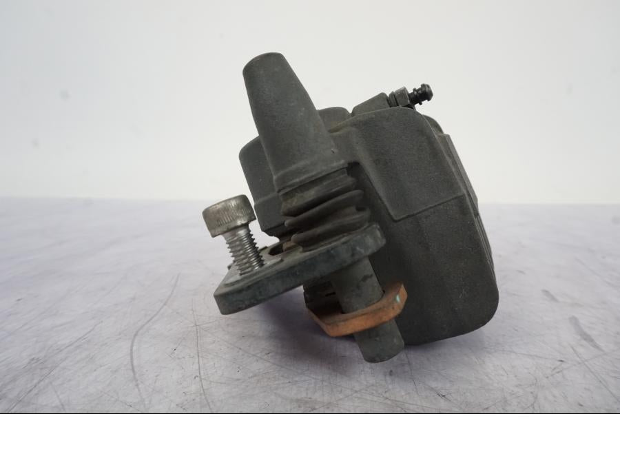 Snett uppifrån på Bromsok från en Kawasaki ER-6F -2010 motorcykel.