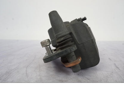 Snett uppifrån på Bromsok från en Kawasaki ER-6F -2010 motorcykel.