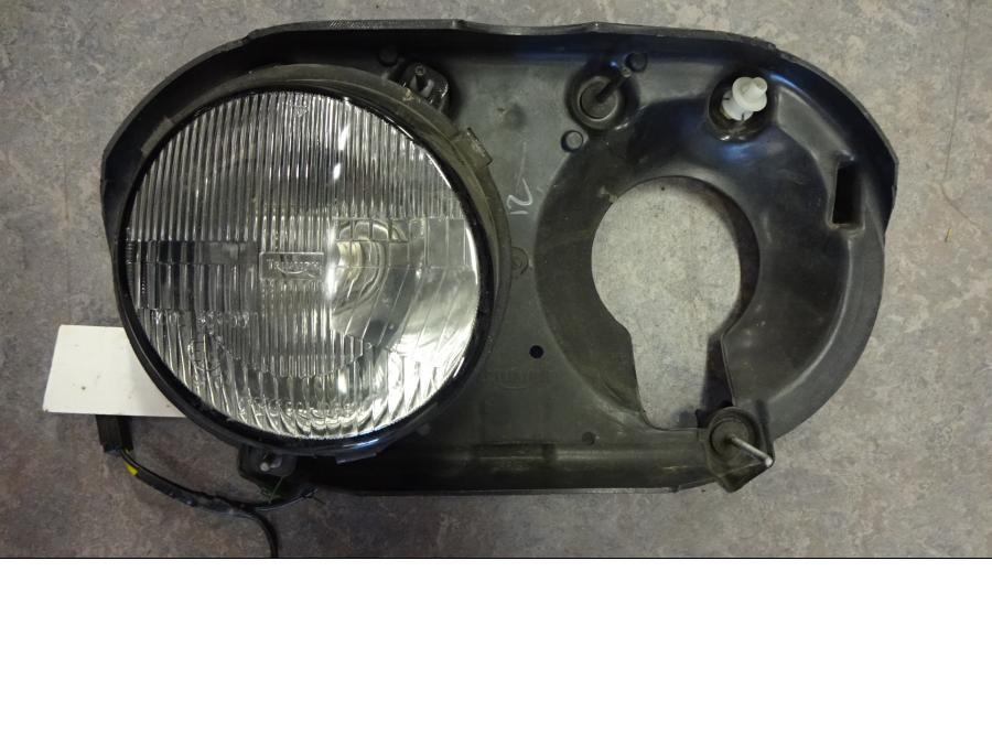 Framsidan på Strålkastare från en Triumph Tiger -2004 motorcykel.