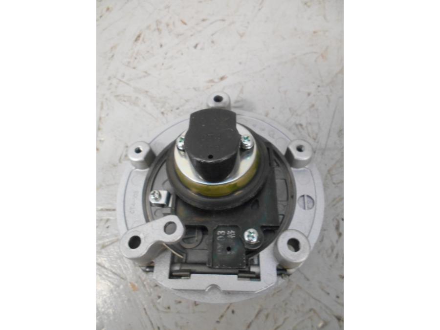 Snett nerifrån på Låssats från en Ducati 848 EVO -2011 motorcykel.