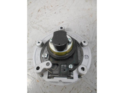 Snett nerifrån på Låssats från en Ducati 848 EVO -2011 motorcykel.