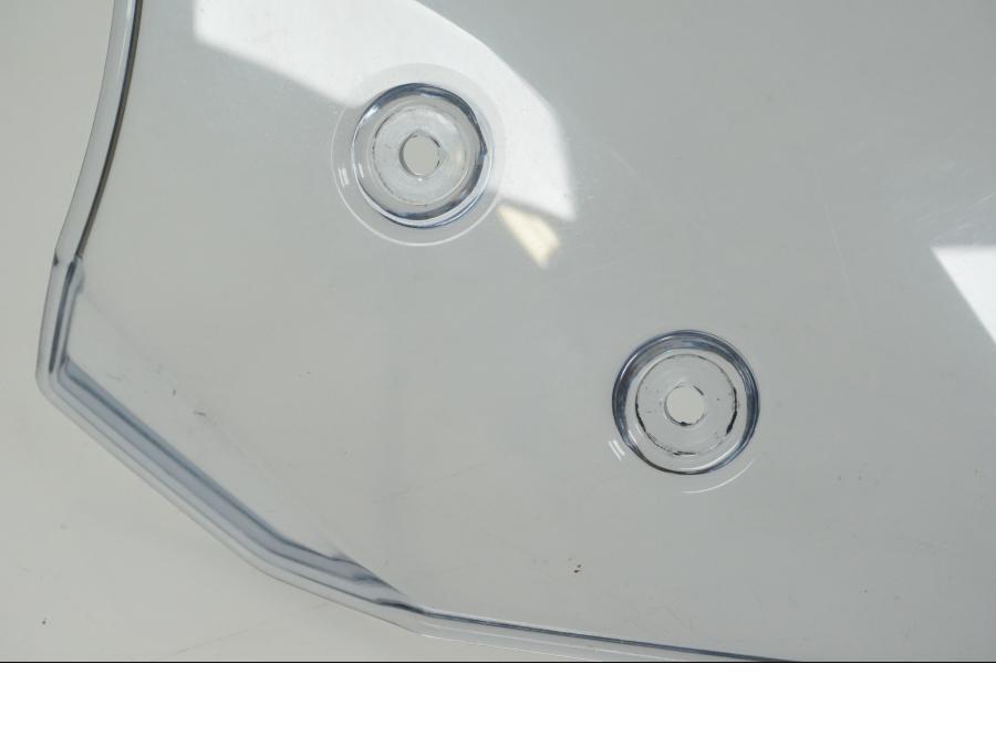 Baksidan på Vindruta från en Honda NC 750 X -2015 motorcykel.