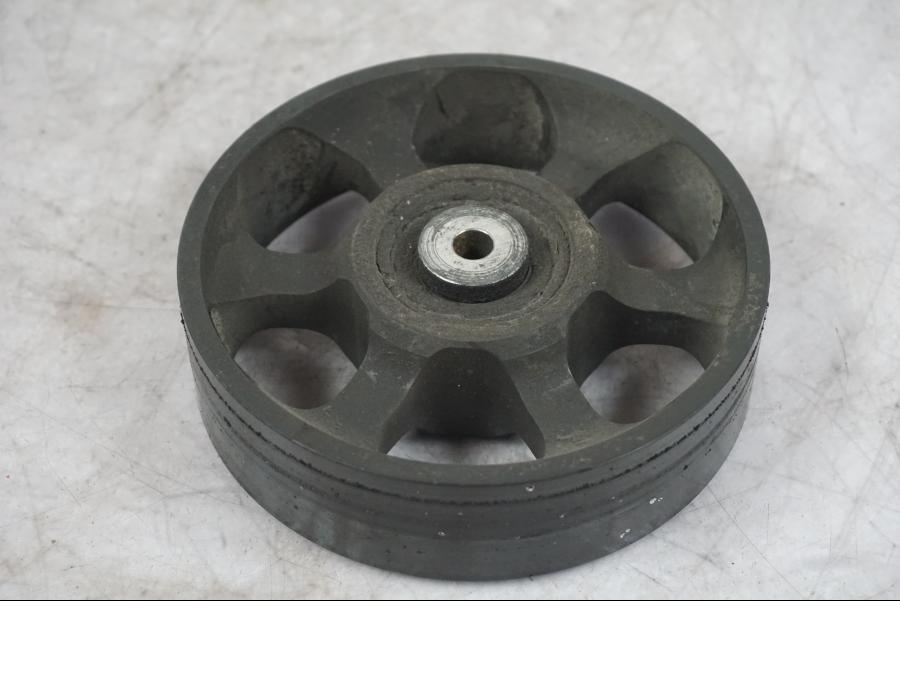 Framsidan på Remsspännhjul från en Buell 1125 R -2008 motorcykel.