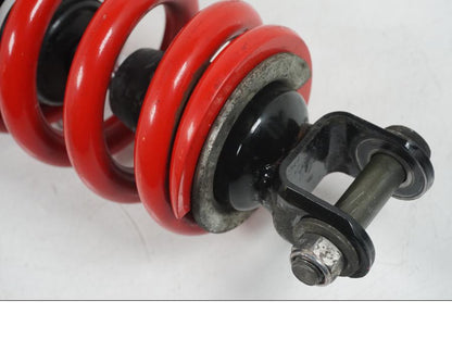 Baksidan på Stötdämpare från en Yamaha XT 660 X -2005 motorcykel.