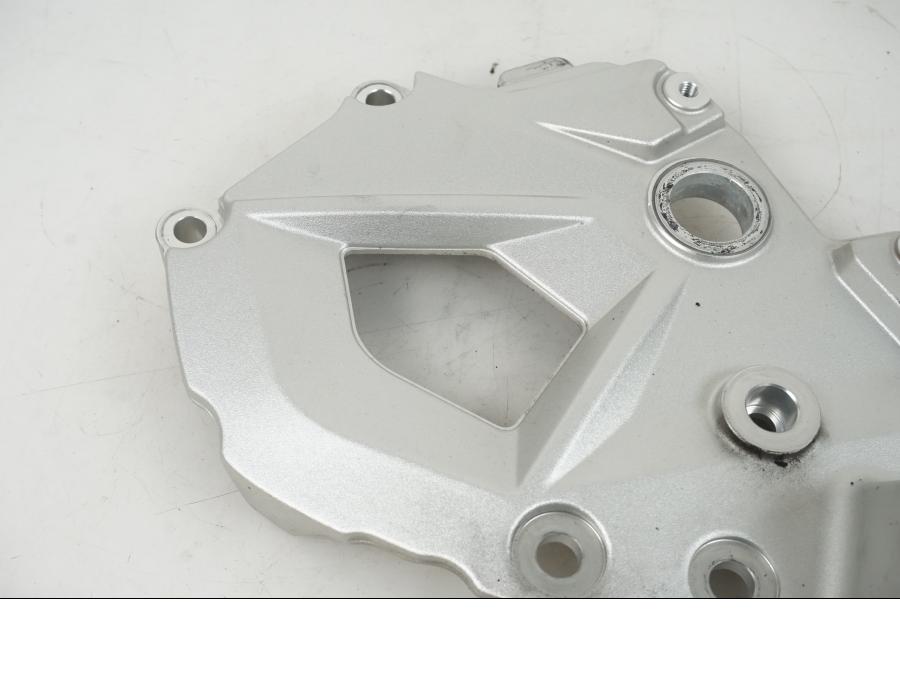 Höger sida på Fotpinnefäste från en BMW F 750 GS -2019 motorcykel.