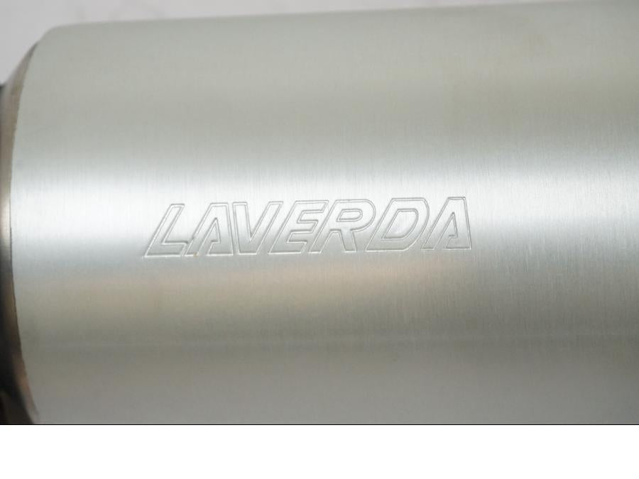 Snett nerifrån på Ljuddämpare från en Laverda 668 ghost -1998 motorcykel.