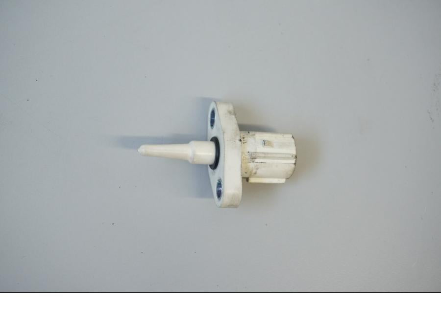 Framsidan på Luftburksensor från en Suzuki GSX-R 1000 -2007 motorcykel.