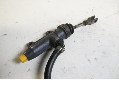 Baksidan på Bromshuvudcylinder från en BMW R 1100 RS -1997 motorcykel.