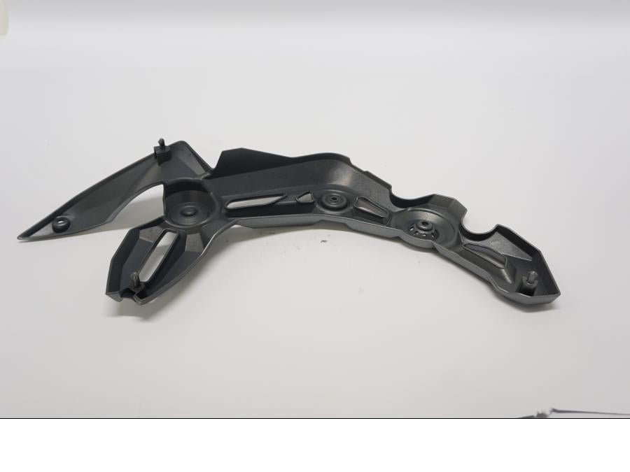 Baksidan på Ramplast från en Kawasaki Z 900 -2019 motorcykel.