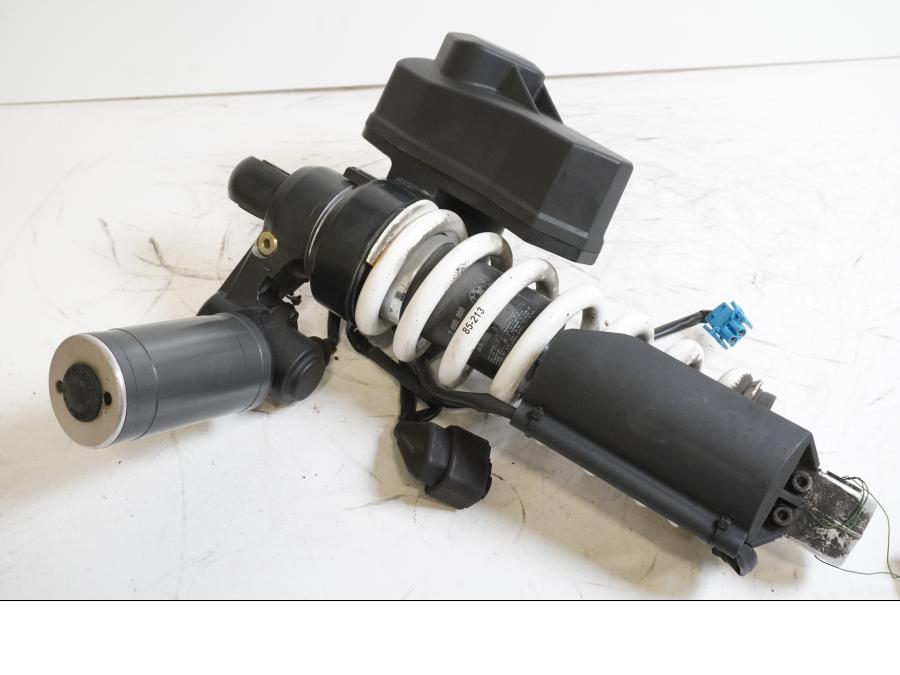 Framsidan på Stötdämpare från en BMW K 1200 R Sport -2007 motorcykel.