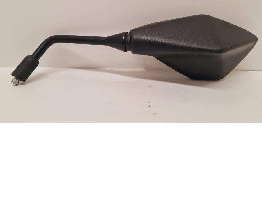 Höger sida på Backspegel från en Kawasaki Z 900 -2019 motorcykel.