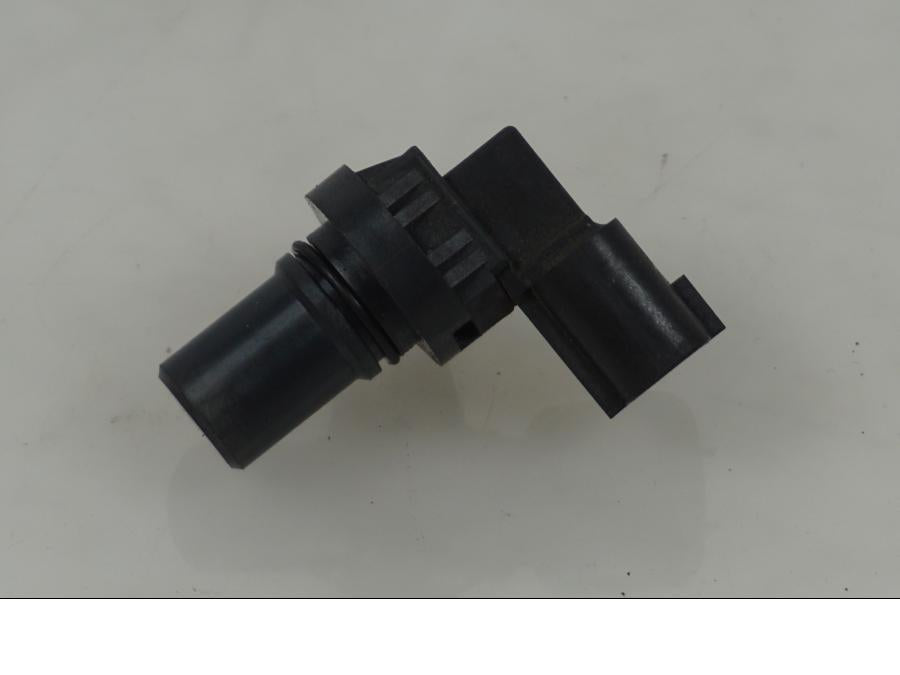 Framsidan på Vevaxelsensor från en Suzuki DL 1000 -2006 motorcykel.