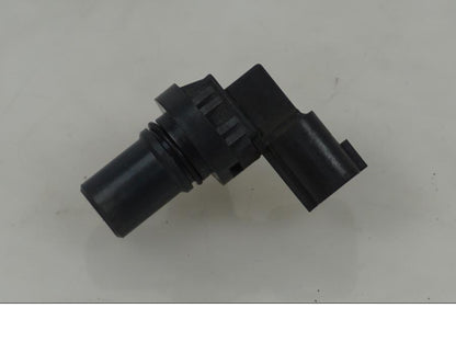 Framsidan på Vevaxelsensor från en Suzuki DL 1000 -2006 motorcykel.