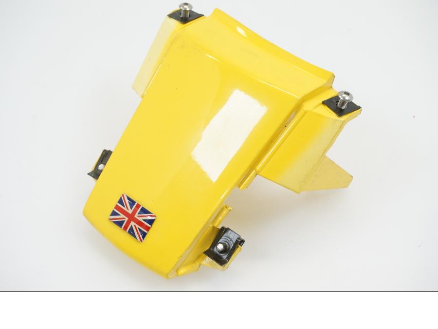 Baksidan på Bakvinge från en Triumph Sprint RS -2004 motorcykel.