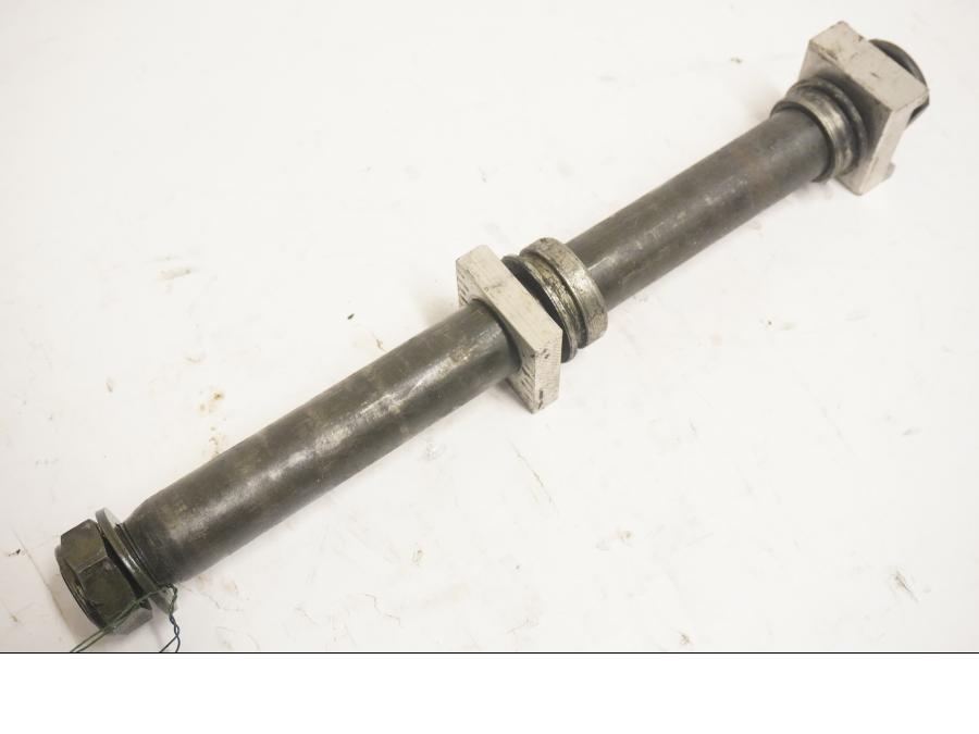 Framsidan på Axel från en Yamaha YZF 1000 R -1998 motorcykel.