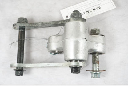 Extrabild1 på Stötdämparlänkage från en Suzuki SV 650 -1999 motorcykel.