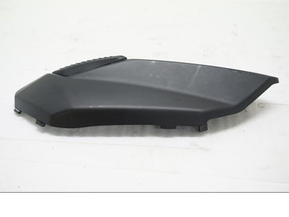 Framsidan på Bensintankskåpa från en Aprilia SL 750 Shiver -2008 motorcykel.