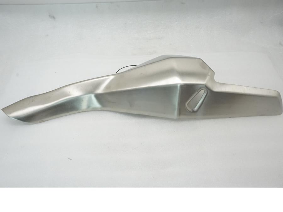 Baksidan på Värmeskydd från en Kawasaki Z 400 -2020 motorcykel.