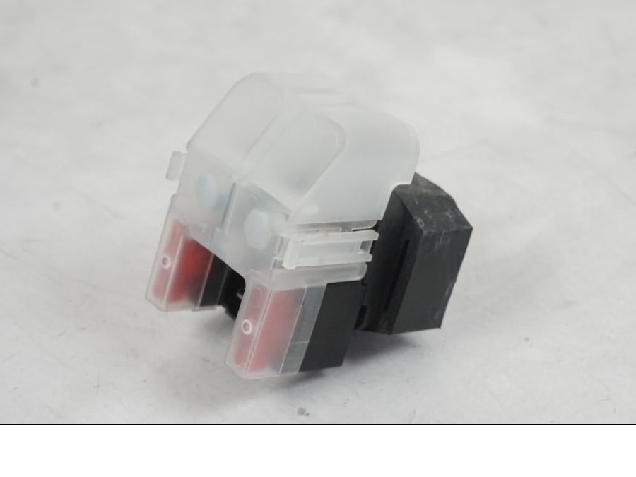 Framsidan på Startrelä från en Yamaha MT-09 -2019 motorcykel.