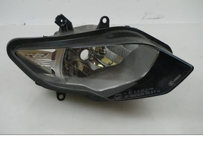 Framsidan på Strålkastare från en BMW S 1000 RR -2015 motorcykel.