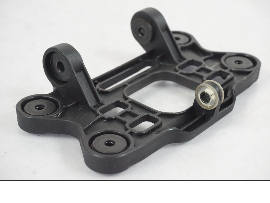 Baksidan på Instrumentpanelsfäste från en KTM 390 Adventure -2021 motorcykel.