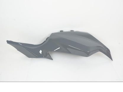 Framsidan på Bensintankskåpa från en Yamaha MT-07 -2017 motorcykel.