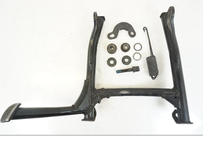 Framsidan på Centralstöd från en Honda VFR 800 -2003 motorcykel.