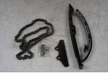 Baksidan på Kamkedja från en Triumph Tiger Explorer -2016 motorcykel.