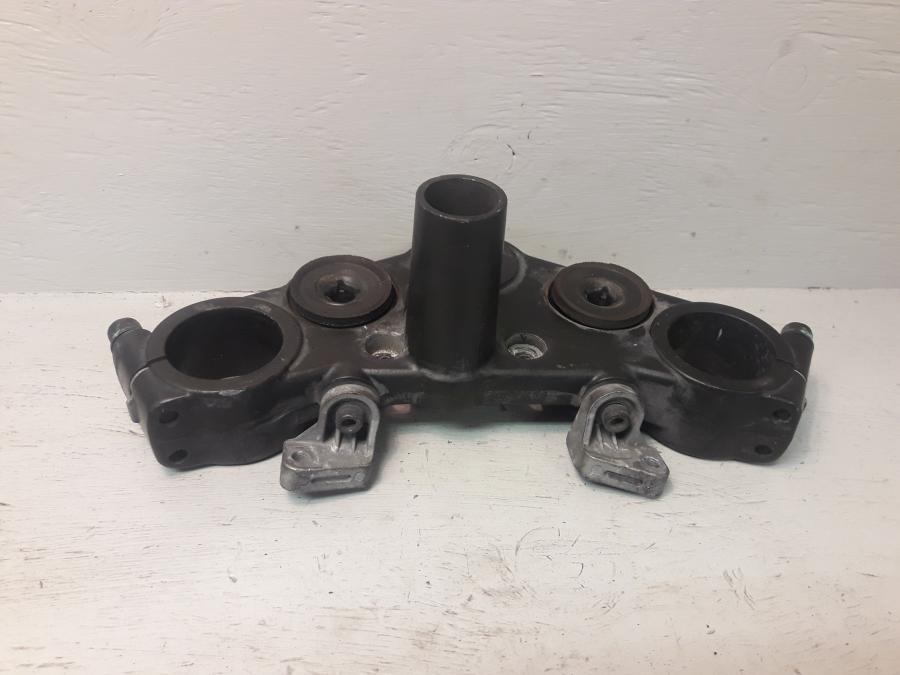 Framsidan på Gaffelkrona från en BMW K 100 RS -1991 motorcykel.