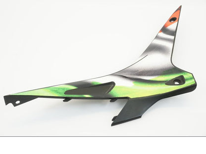 Framsidan på Sidopanel från en Aprilia Tuono V4R -2016 motorcykel.