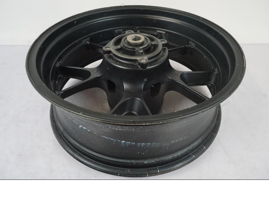 Extrabild2 på Fälg från en Kawasaki ZZ-R 1400 -2009 motorcykel.