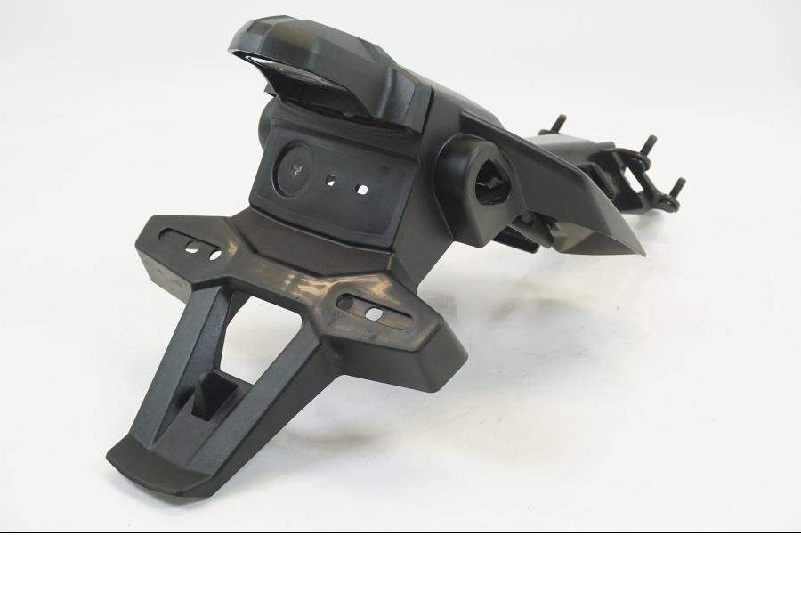 Framsidan på Skylthållare från en Yamaha MT-10 -2017 motorcykel.